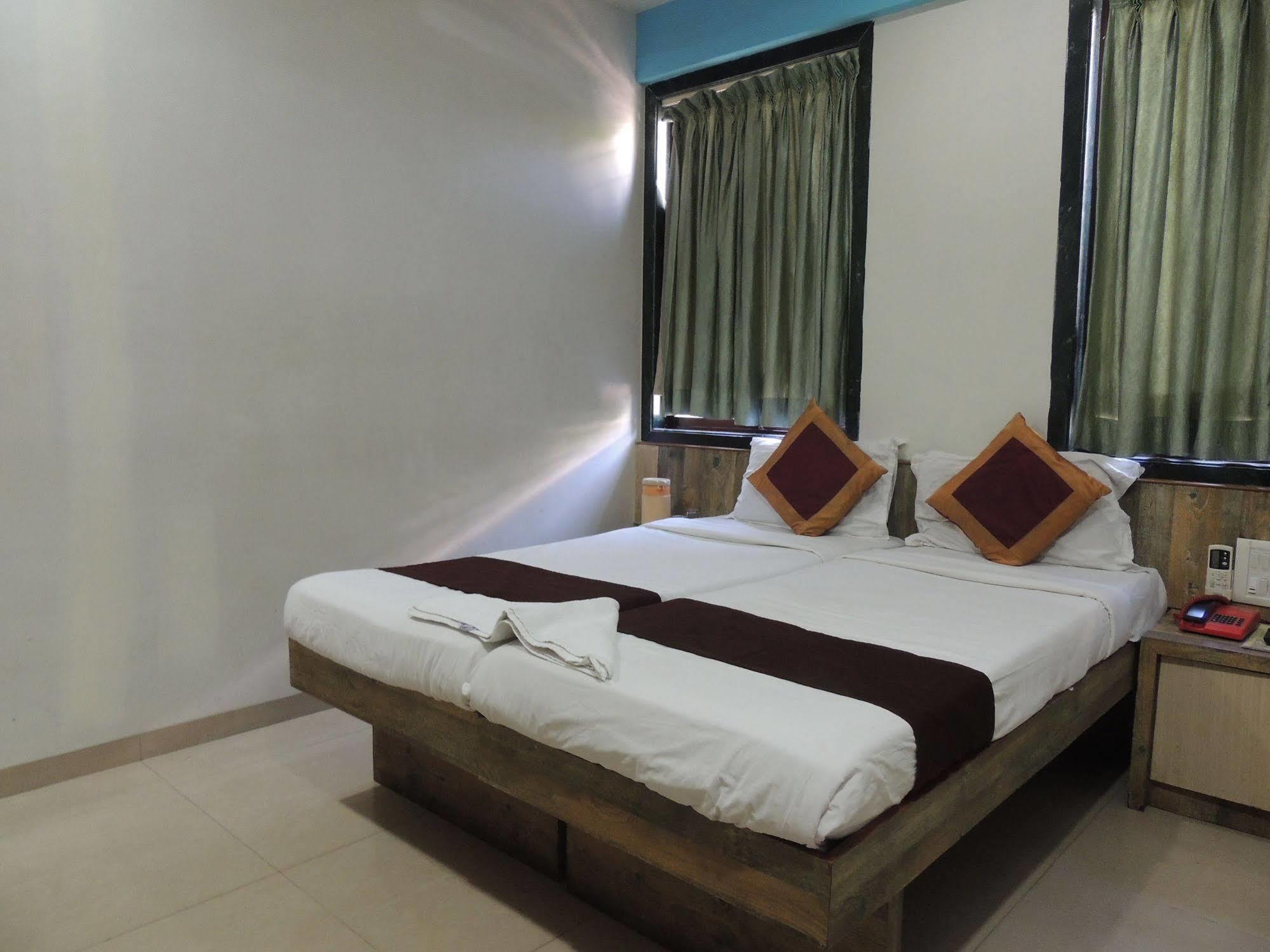 Fabhotel Galaxy Suite Bombay Exterior foto